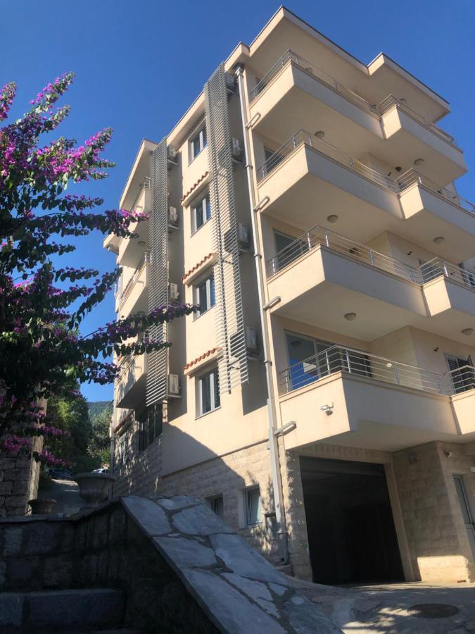 Apartments Rafailovic Ljubo ราไฟโลวีซี ภายนอก รูปภาพ