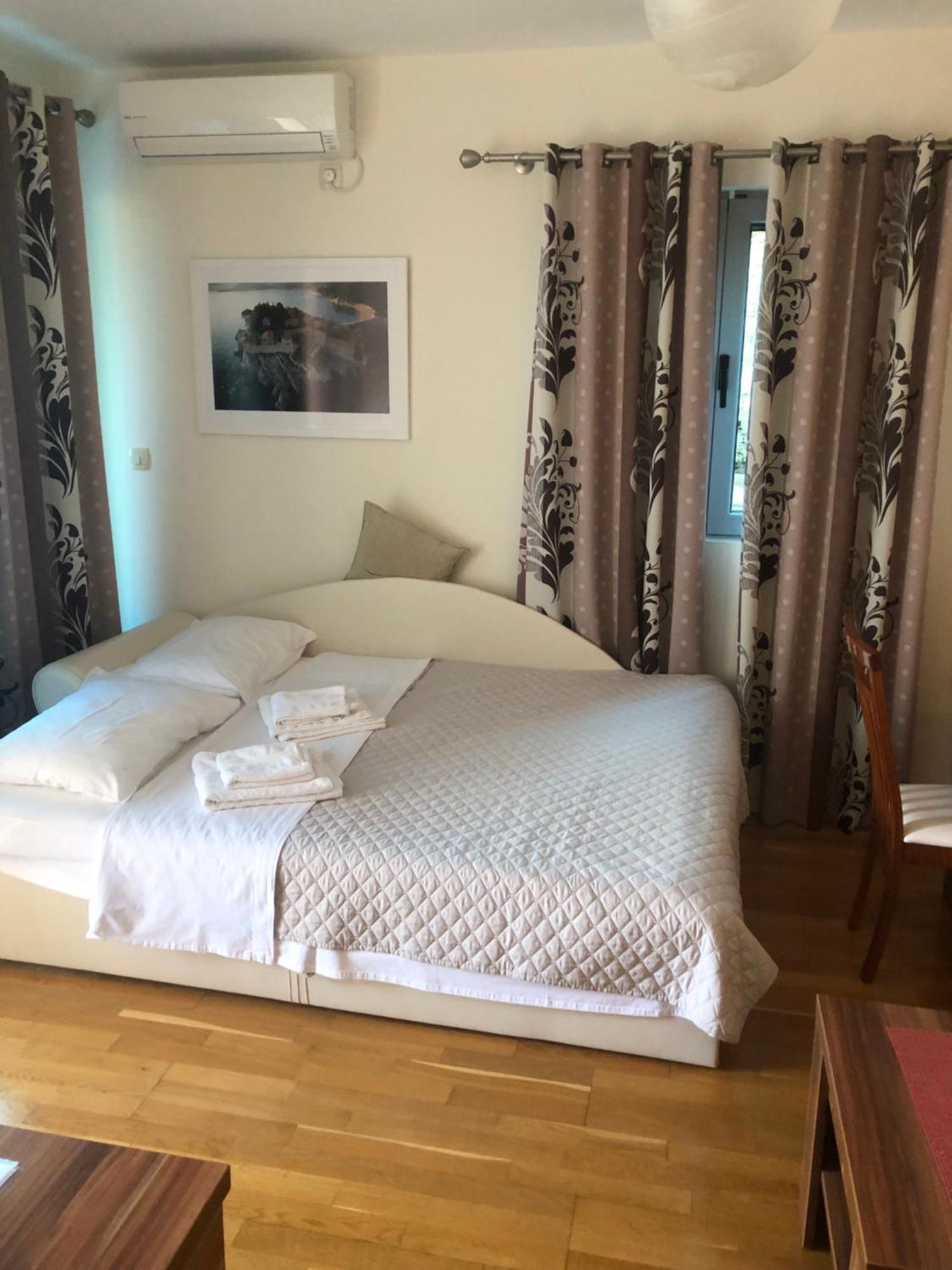 Apartments Rafailovic Ljubo ราไฟโลวีซี ภายนอก รูปภาพ