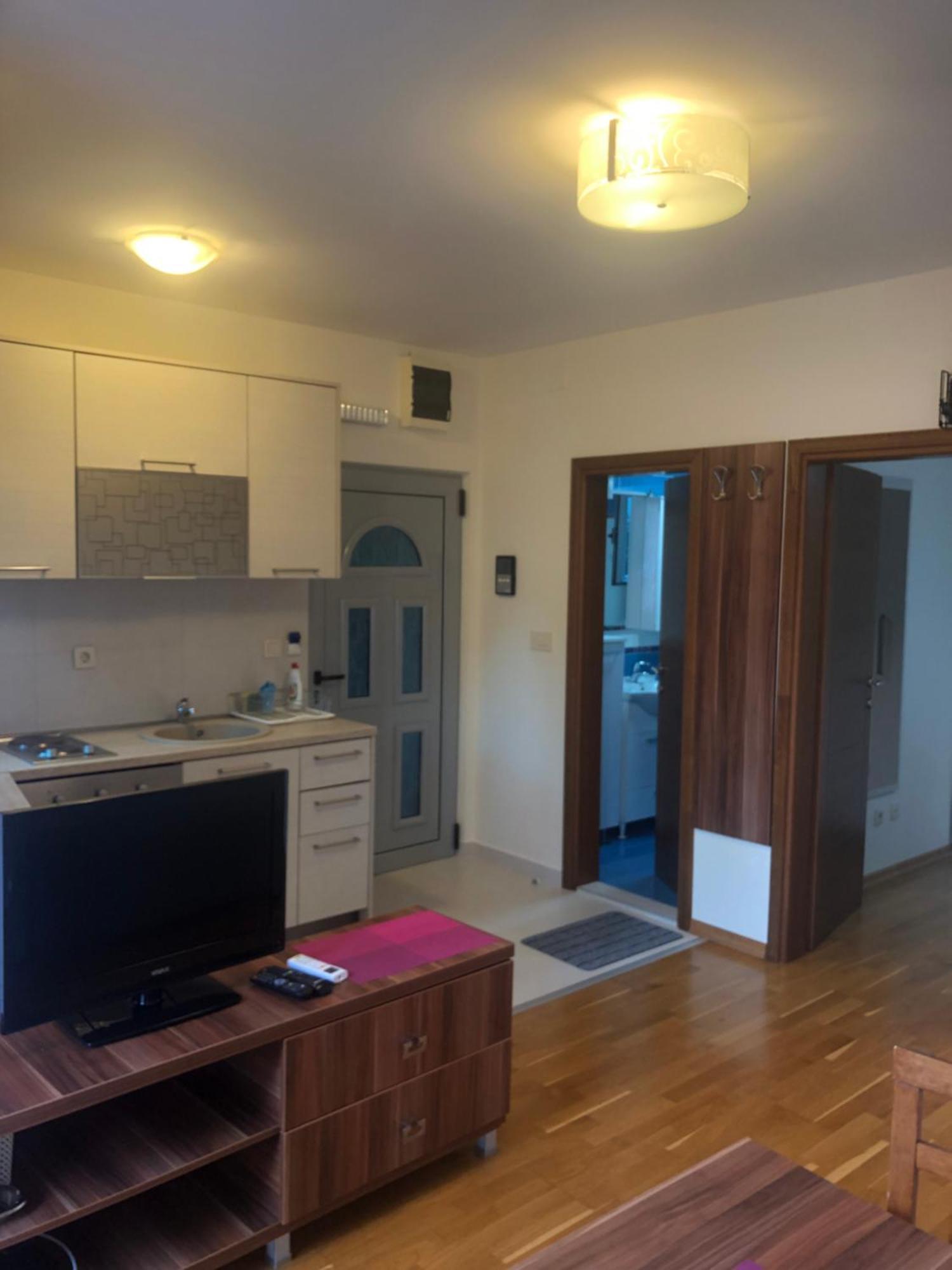 Apartments Rafailovic Ljubo ราไฟโลวีซี ภายนอก รูปภาพ