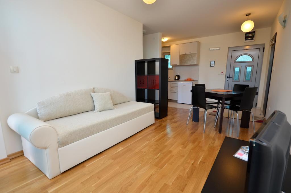 Apartments Rafailovic Ljubo ราไฟโลวีซี ภายนอก รูปภาพ